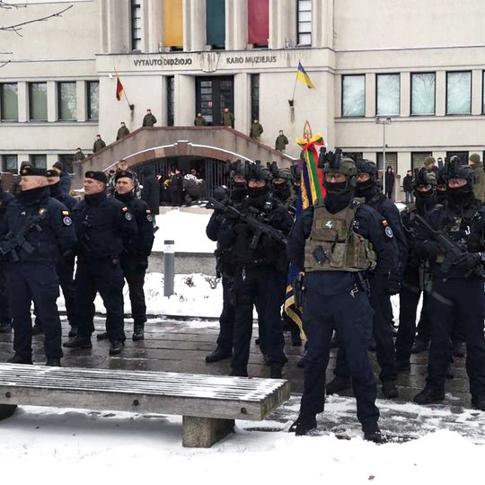 Tarnybos pareigūnai dalyvavo Lietuvos kariuomenės minėjime