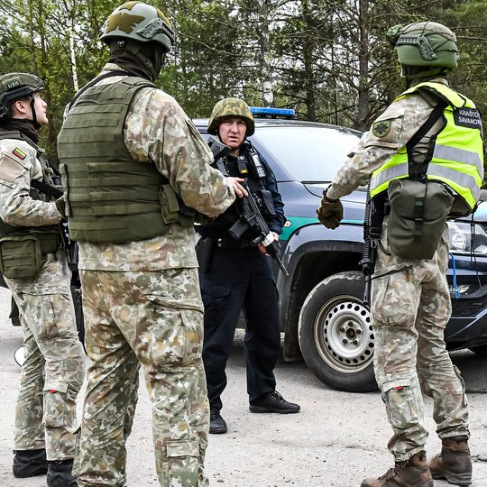 Viešojo saugumo tarnybos Visagino dalinio taikos meto užduočių pratybos