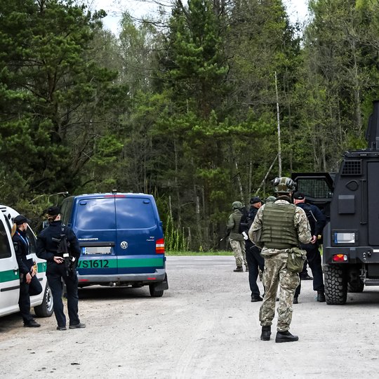 Viešojo saugumo tarnybos Visagino dalinio taikos meto užduočių pratybos