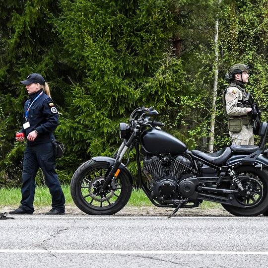 Viešojo saugumo tarnybos Visagino dalinio taikos meto užduočių pratybos