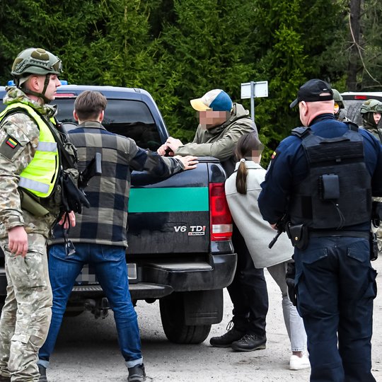 Viešojo saugumo tarnybos Visagino dalinio taikos meto užduočių pratybos
